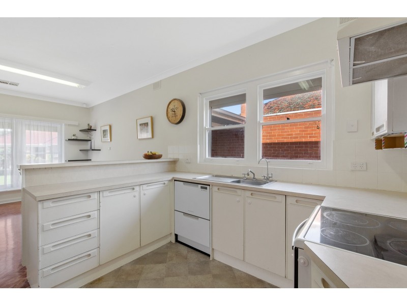 121 Caulfield Avenue, Clarence Gardens SA 5039