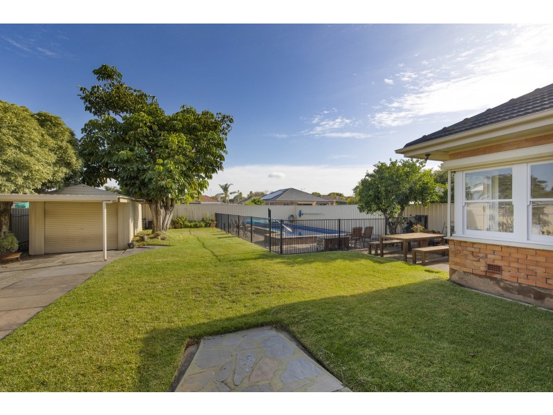 121 Caulfield Avenue, Clarence Gardens SA 5039