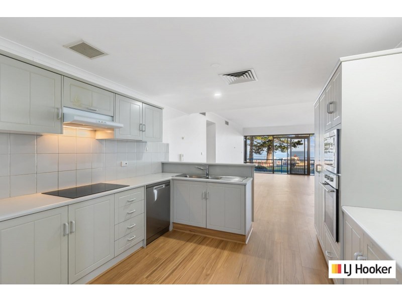 4/9-11 South Esplanade, Glenelg SA 5045