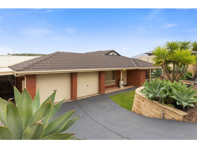 26 Freebairn Drive, Hallett Cove SA 5158