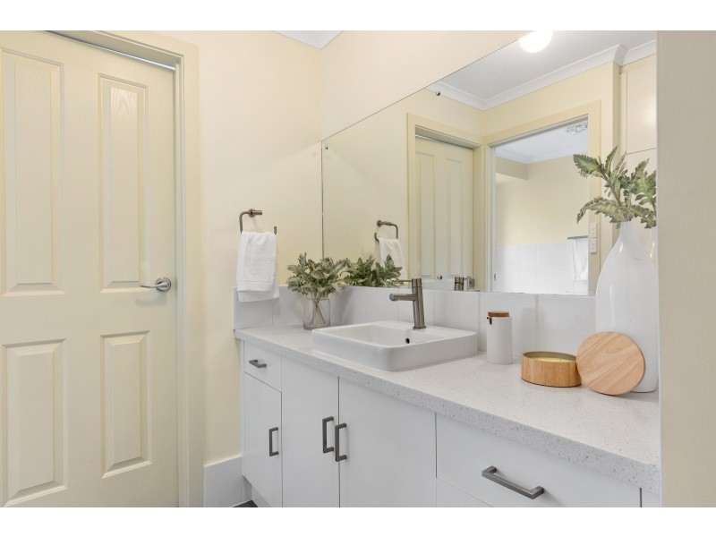 26 Freebairn Drive, Hallett Cove SA 5158