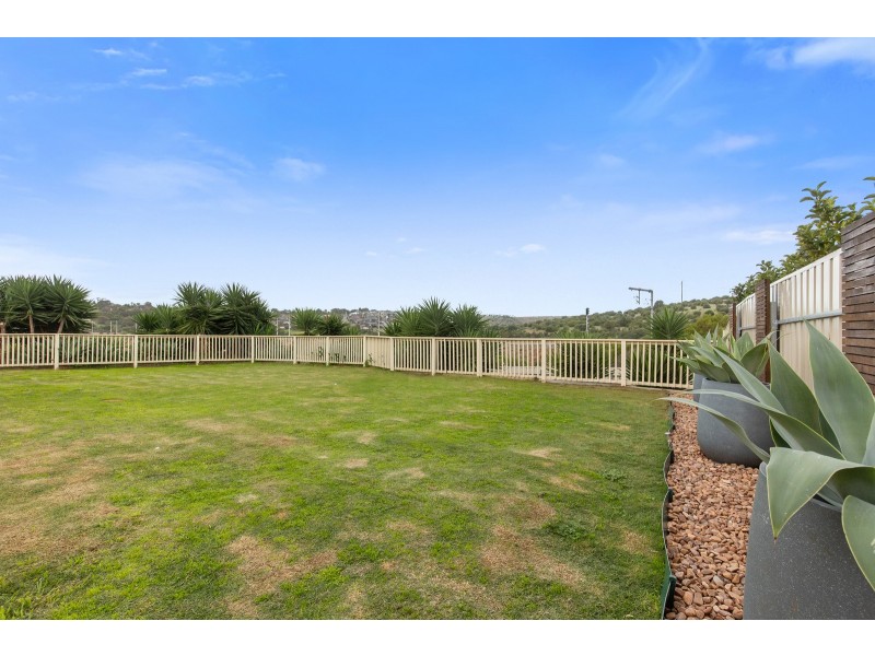 26 Freebairn Drive, Hallett Cove SA 5158