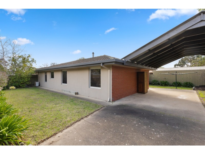 51 Serenade Crescent, Aberfoyle Park SA 5159