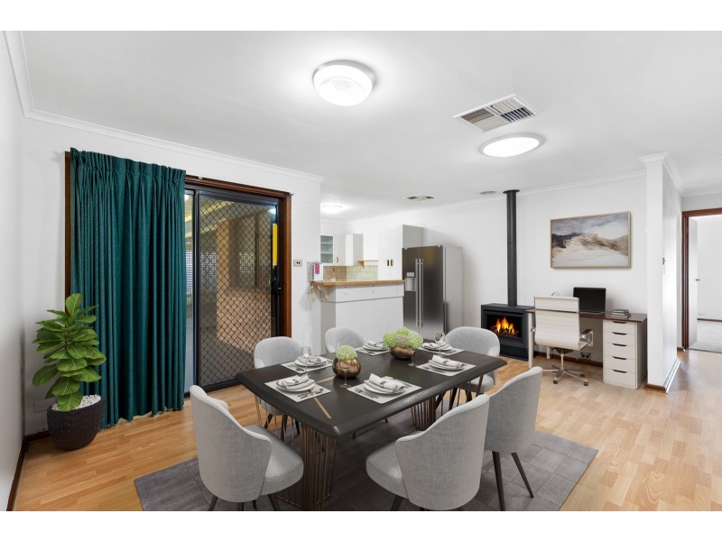 17 St Albans Road, Woodcroft SA 5162