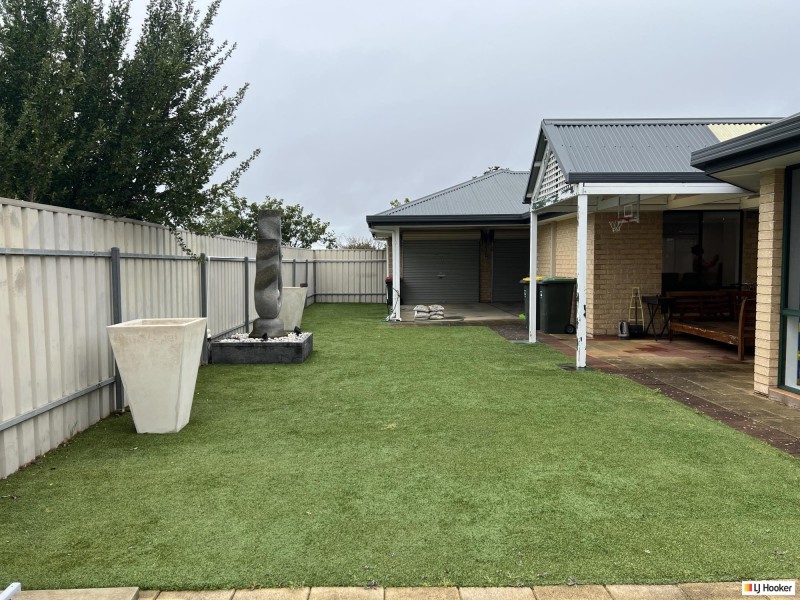 35 Stonework Circuit, Sheidow Park SA 5158