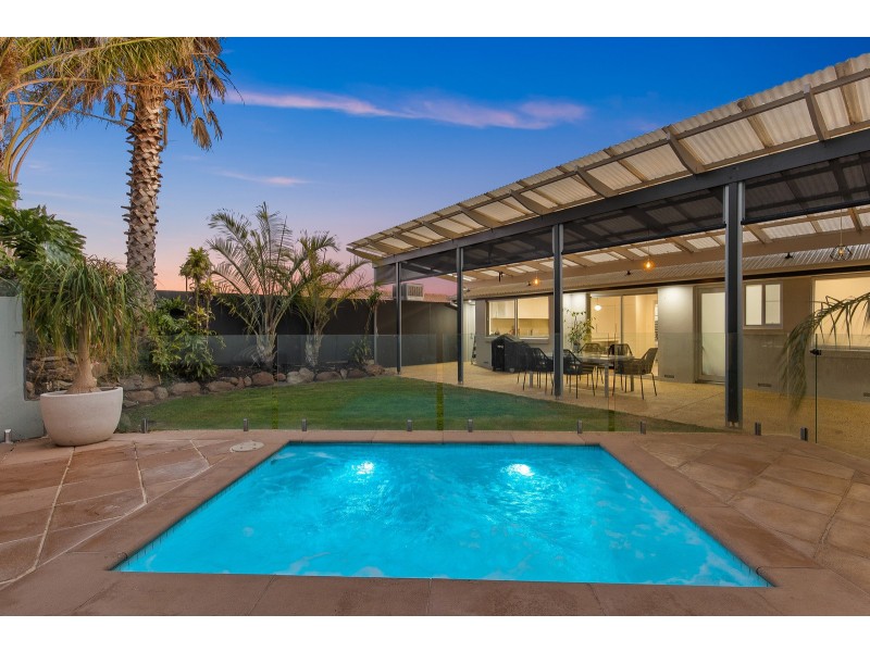 212 Perry Barr Road, Hallett Cove SA 5158