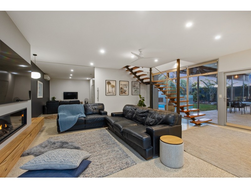 212 Perry Barr Road, Hallett Cove SA 5158