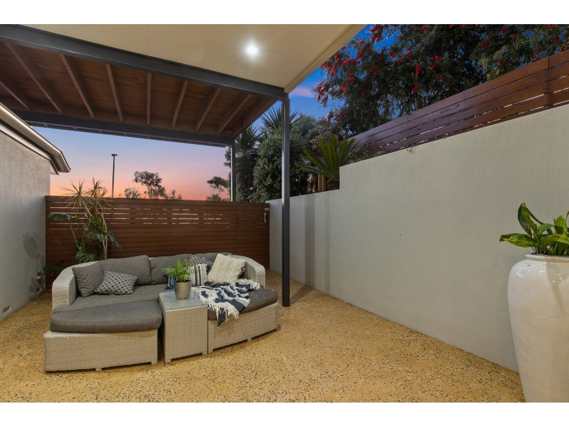 212 Perry Barr Road, Hallett Cove SA 5158