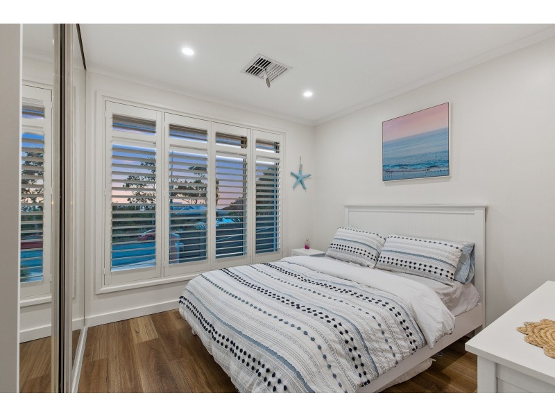 212 Perry Barr Road, Hallett Cove SA 5158