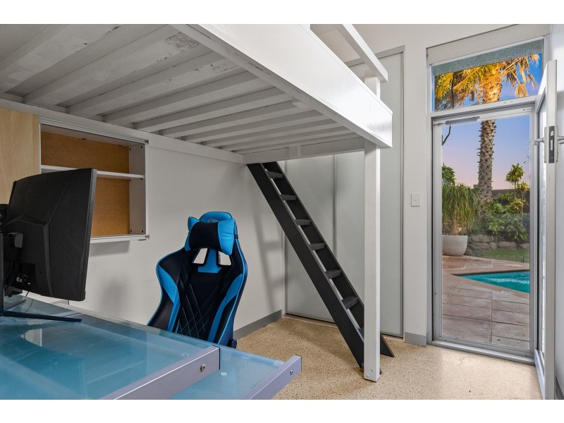 212 Perry Barr Road, Hallett Cove SA 5158