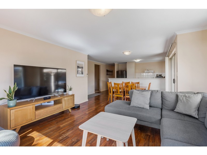 18 Scarborough Way, Mount Barker SA 5251