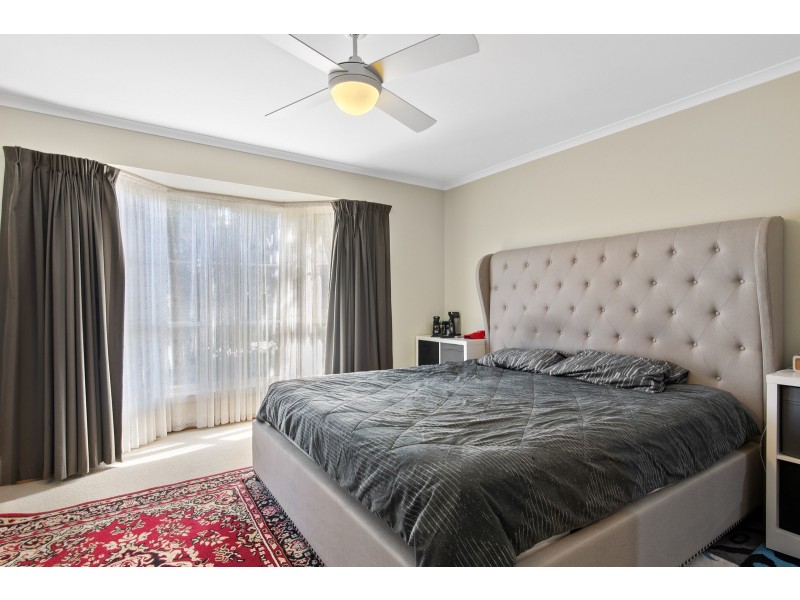 3 Farming Crescent, Hallett Cove SA 5158