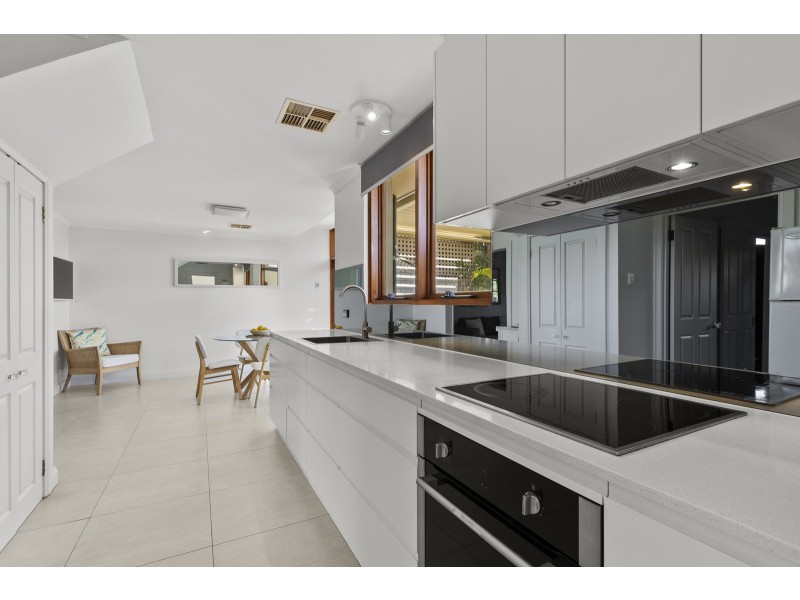 7 Patawilya Grove, Glenelg South SA 5045