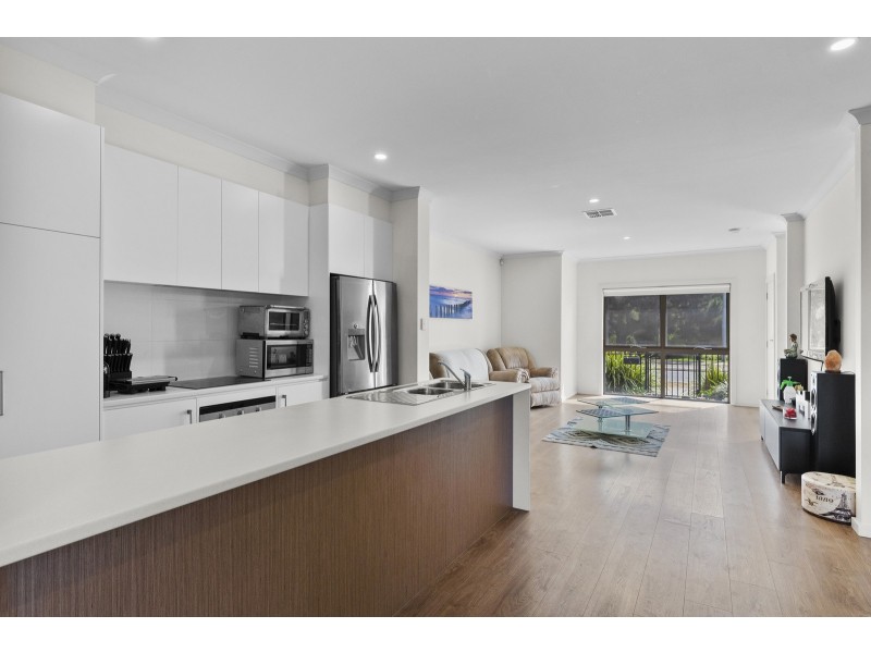 22 Robinson Road, Seaford Heights SA 5169