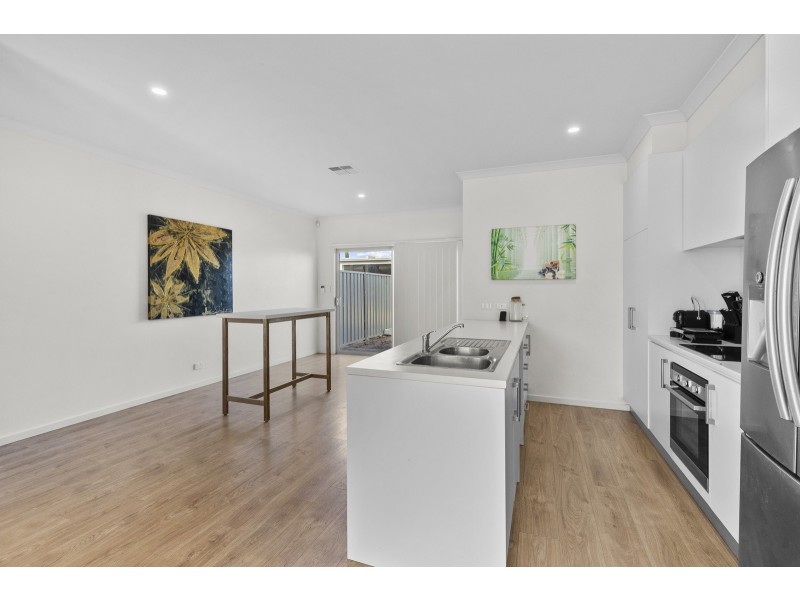 22 Robinson Road, Seaford Heights SA 5169