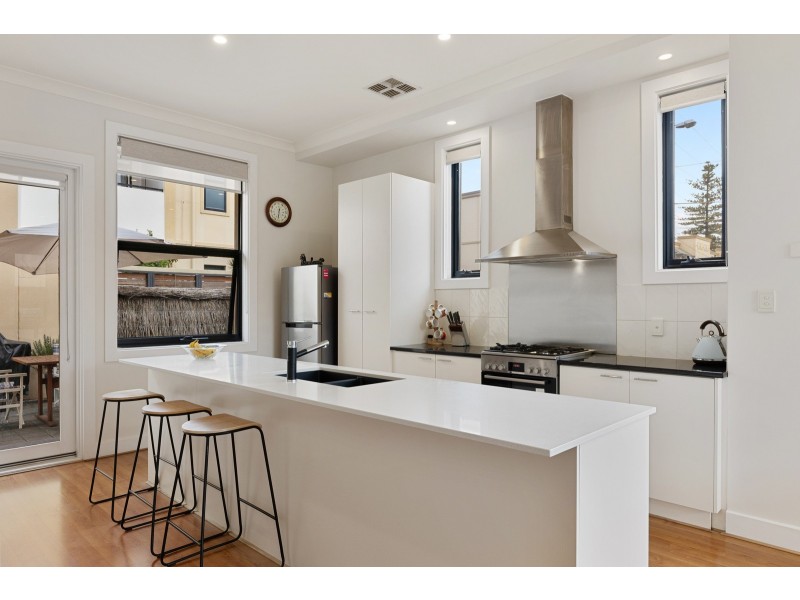 42 High Street, Glenelg SA 5045