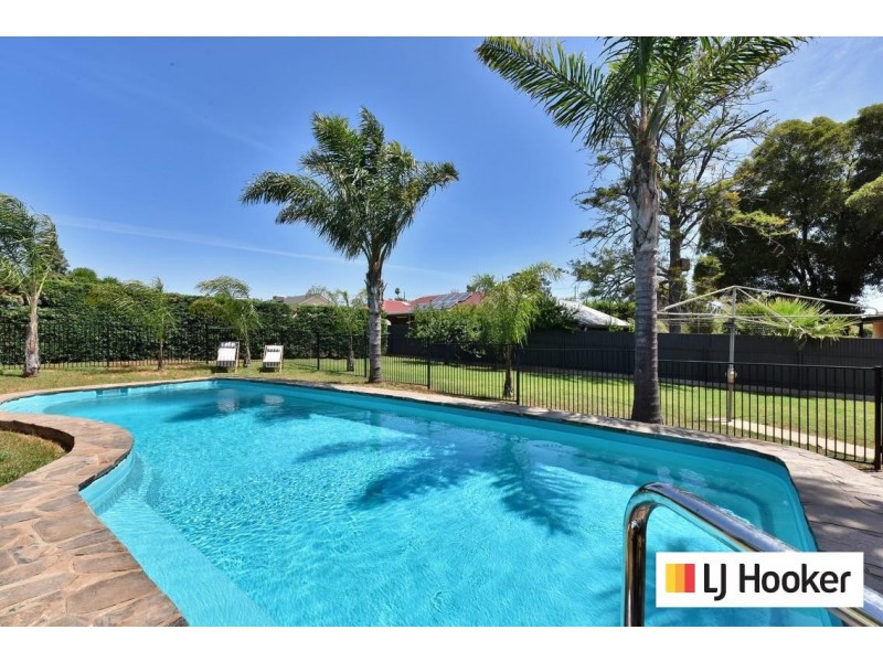 4 Tarnham Road, Seacombe Heights SA 5047