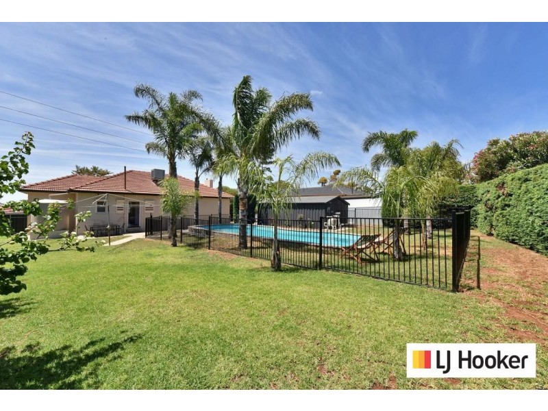 4 Tarnham Road, Seacombe Heights SA 5047