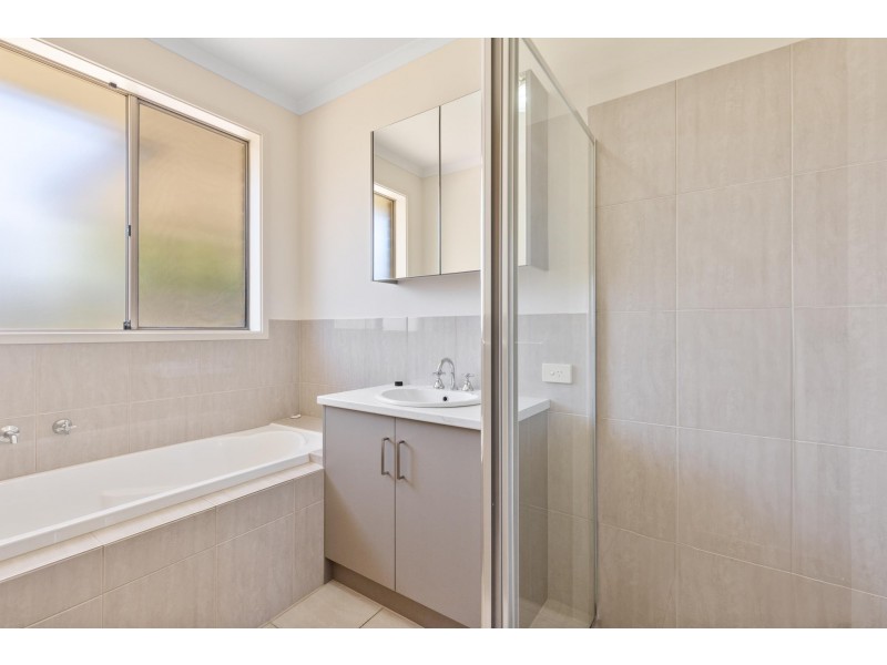 2A Athol Street, Clovelly Park SA 5042
