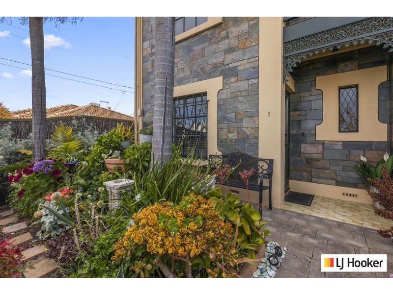 1/7 Sturt Street, Glenelg North SA 5045