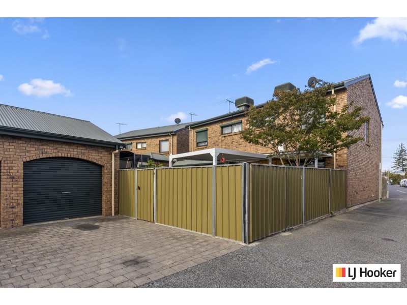 1/7 Sturt Street, Glenelg North SA 5045