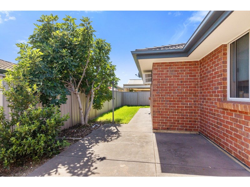 2 Burgundy Way, Glengowrie SA 5044