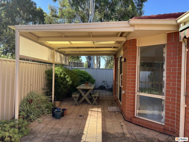 17 Maesbury Circuit, Sturt SA 5047