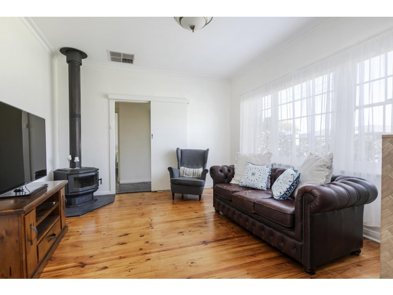 13 Raymond Grove, Warradale SA 5046