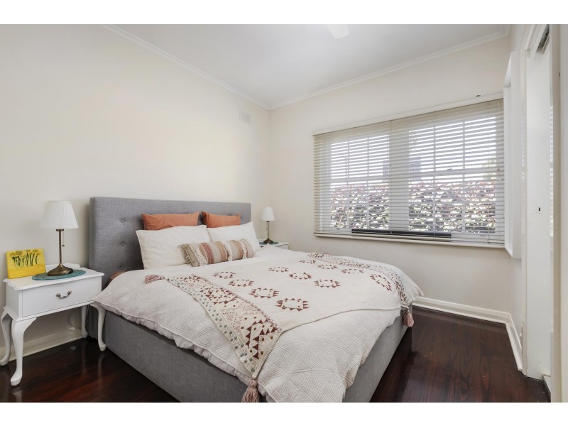 13 Raymond Grove, Warradale SA 5046