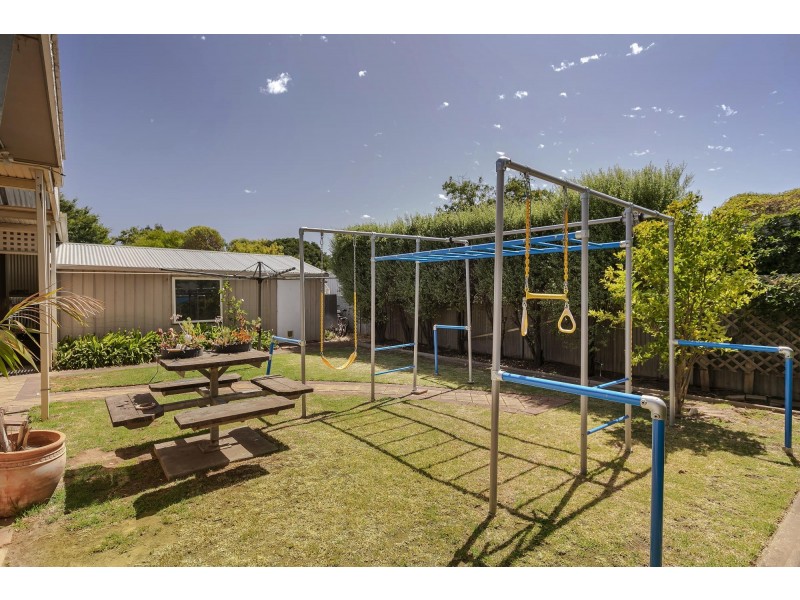 13 Raymond Grove, Warradale SA 5046