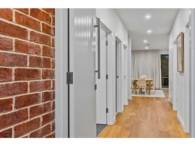 5 Duncan Avenue, Park Holme SA 5043