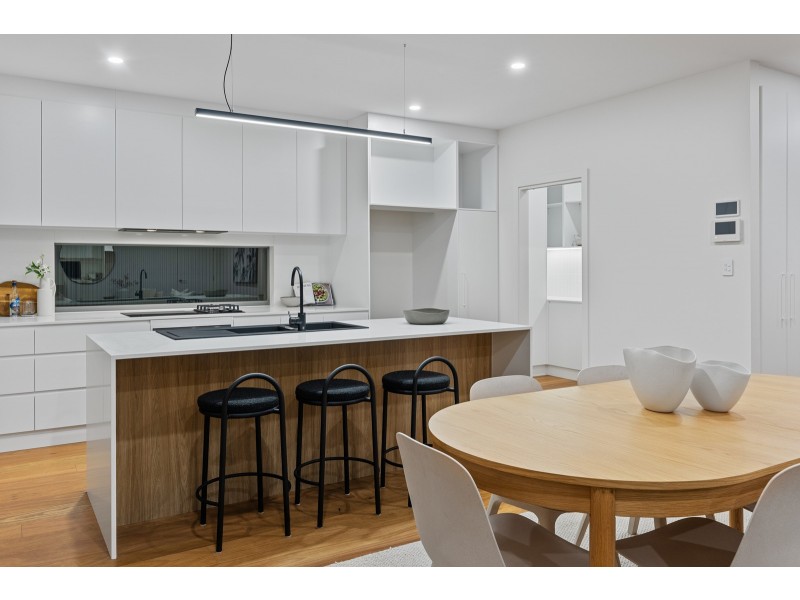 5 Duncan Avenue, Park Holme SA 5043