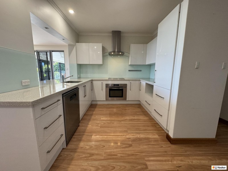 10 Seacombe Crescent, Seacombe Heights SA 5047