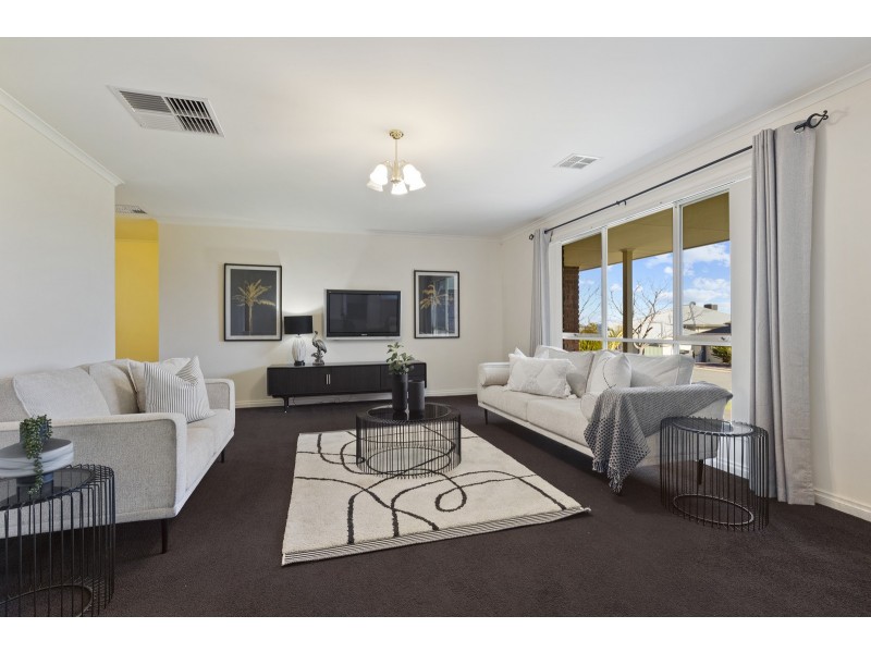 4 Stuart Court, Hallett Cove SA 5158