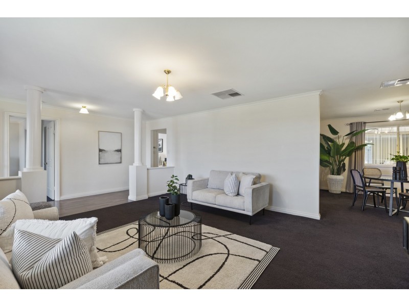 4 Stuart Court, Hallett Cove SA 5158