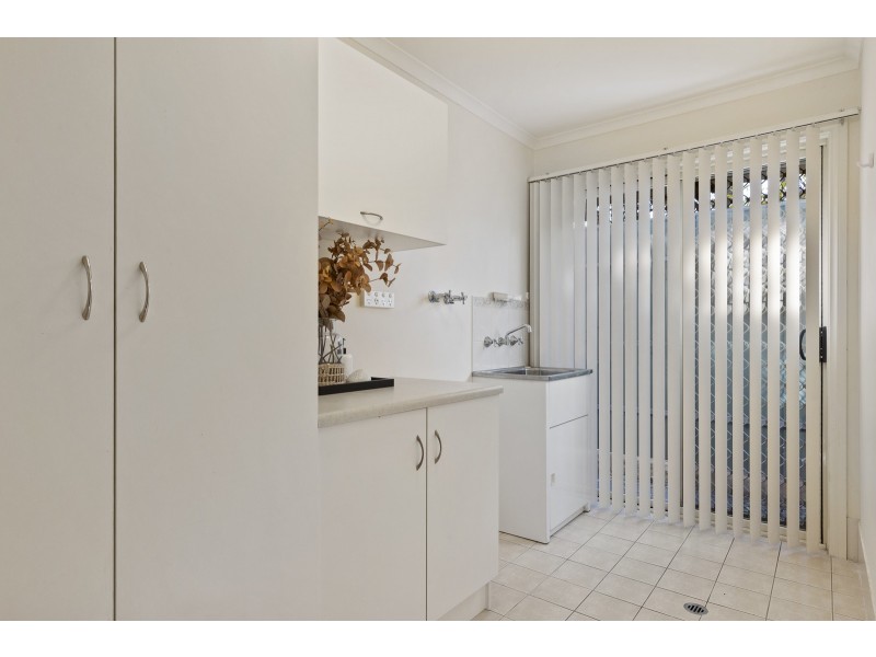 4 Stuart Court, Hallett Cove SA 5158