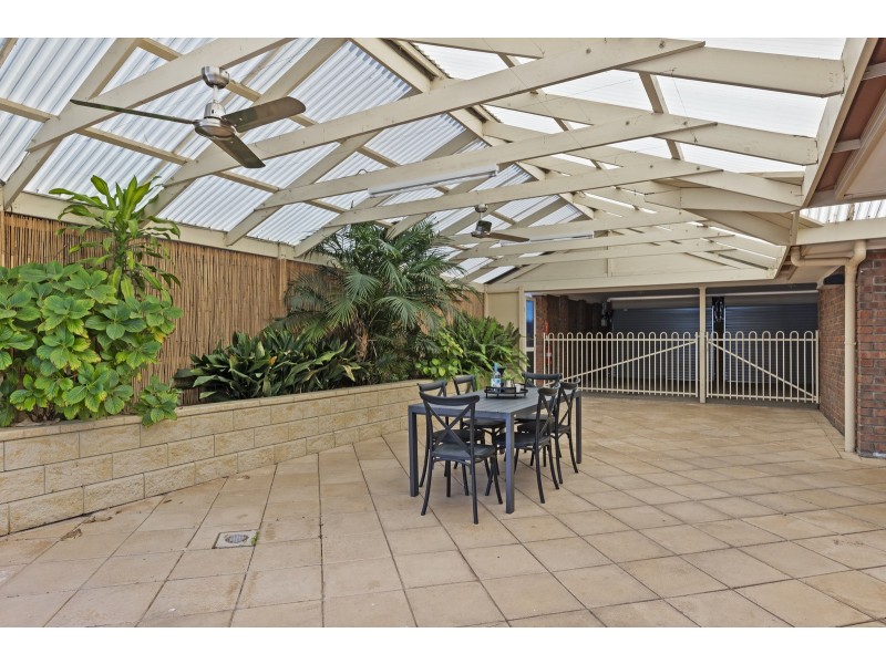 4 Stuart Court, Hallett Cove SA 5158