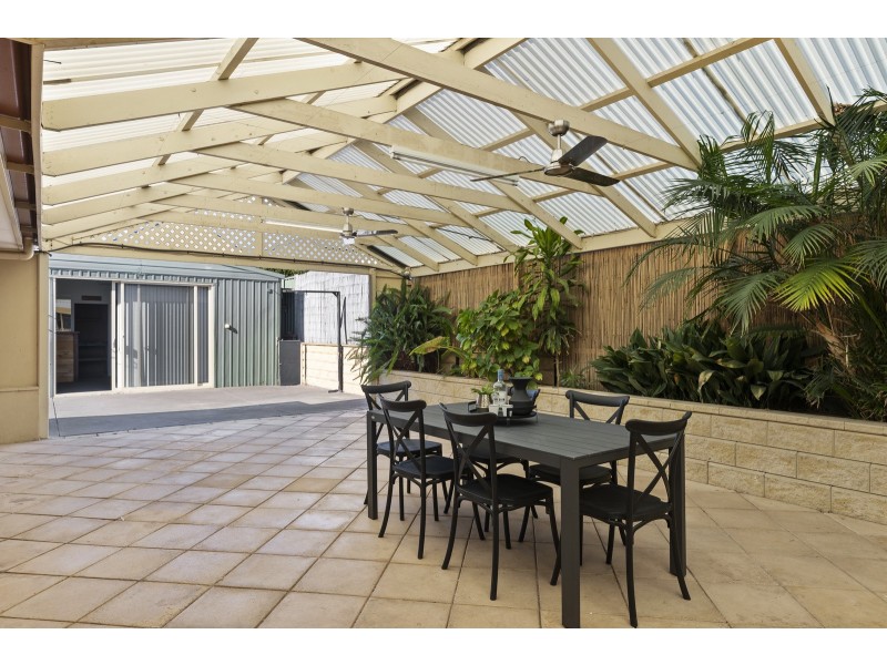 4 Stuart Court, Hallett Cove SA 5158