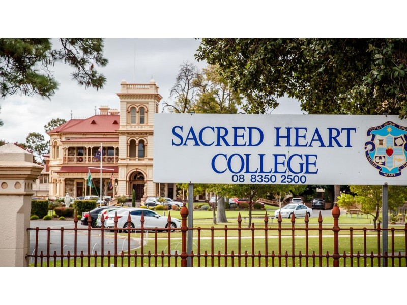 15A Balmoral Avenue, North Brighton SA 5048