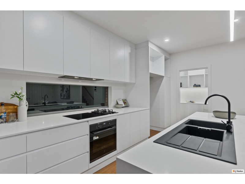 5 Duncan Avenue, Park Holme SA 5043