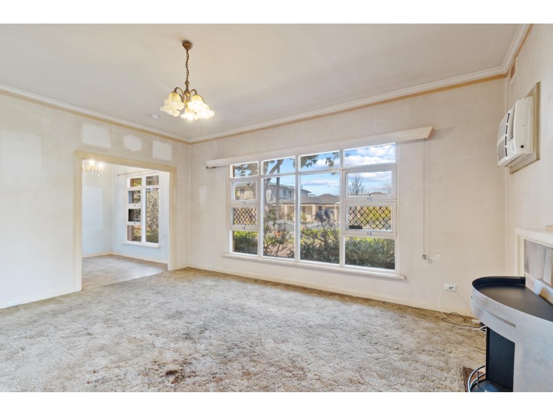 7 Pine Avenue, Warradale SA 5046