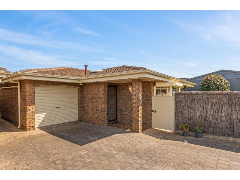 7/11 Cook Crescent, Warradale SA 5046
