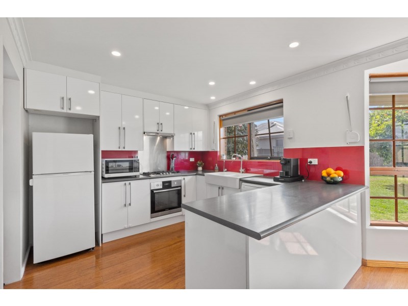 7/11 Cook Crescent, Warradale SA 5046