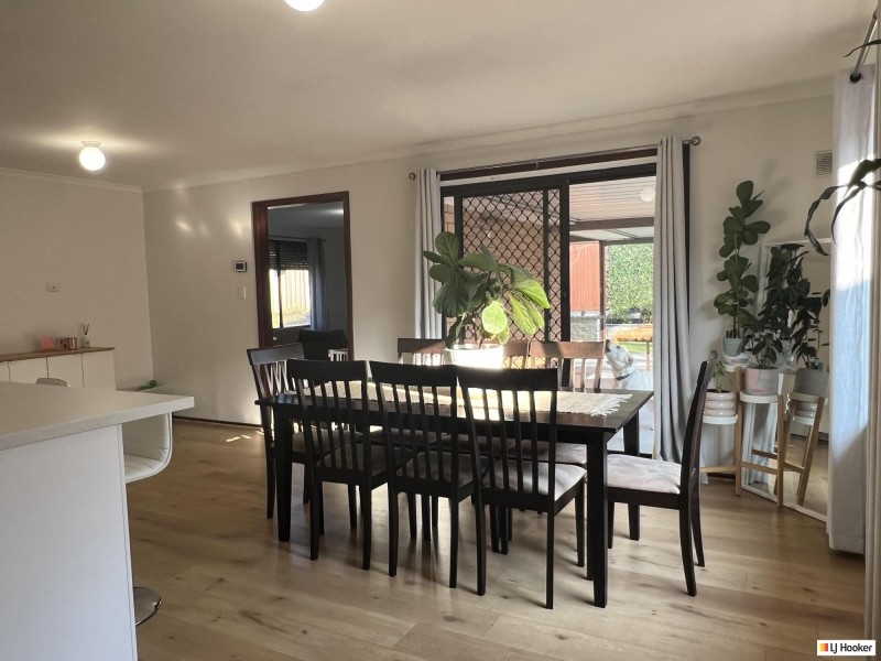 9 Parkes Avenue, Woodcroft SA 5162