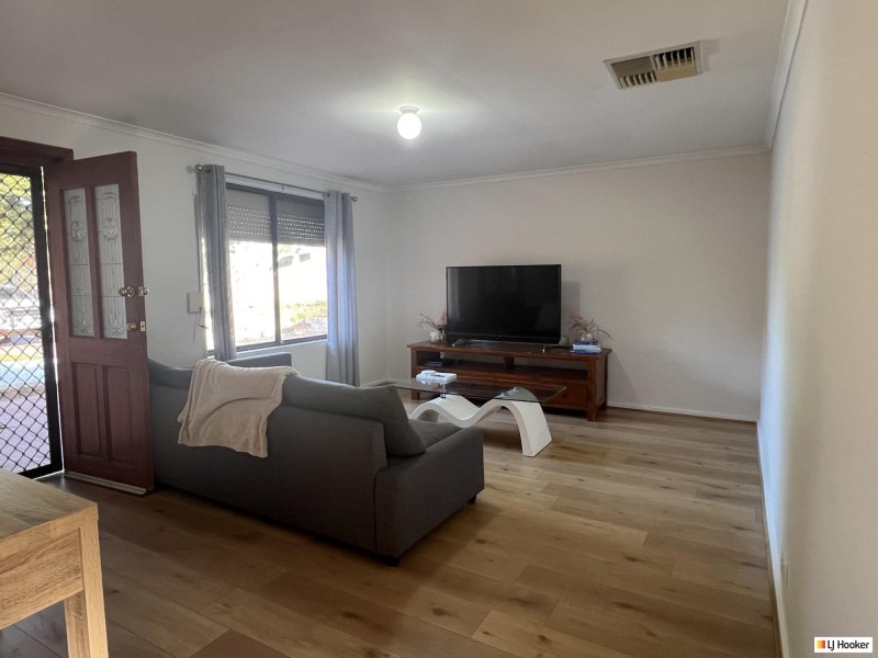 9 Parkes Avenue, Woodcroft SA 5162