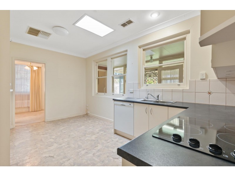 12 William Street, Clarence Park SA 5034