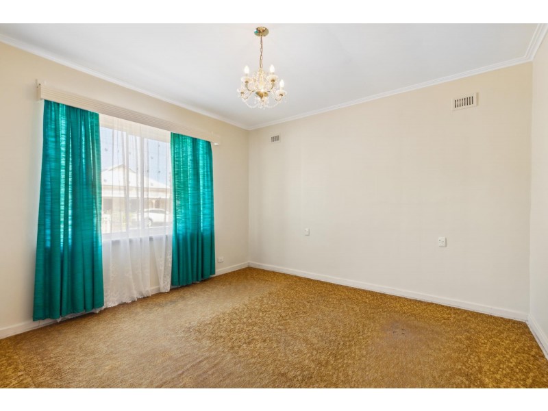 17 Dinwoodie Avenue, Clarence Gardens SA 5039