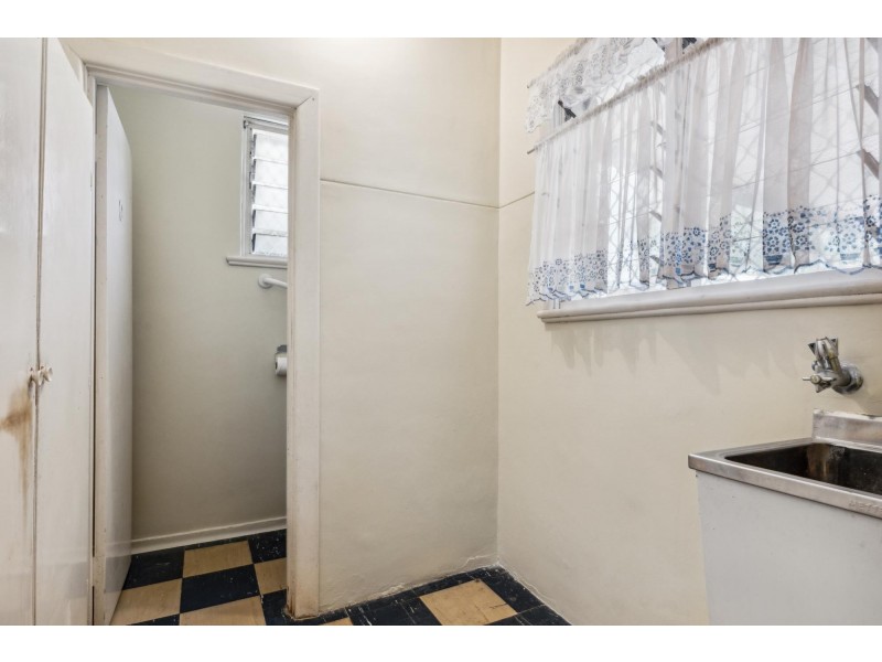 17 Dinwoodie Avenue, Clarence Gardens SA 5039