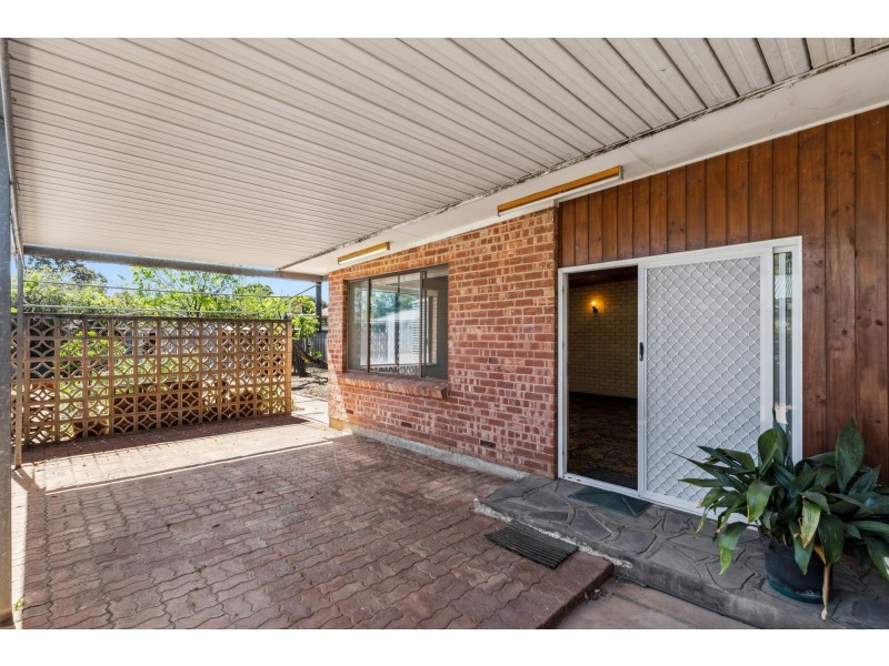 17 Dinwoodie Avenue, Clarence Gardens SA 5039