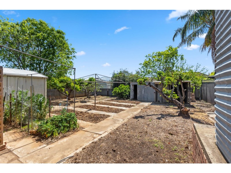 17 Dinwoodie Avenue, Clarence Gardens SA 5039